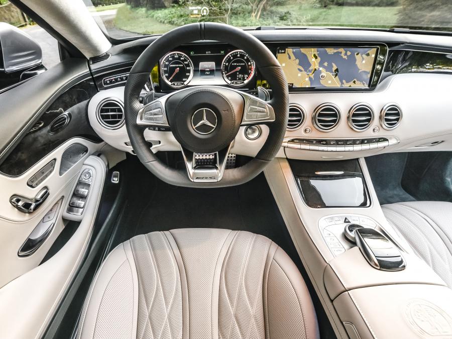  Mercedes-Benz S63 AMG Coupe 2015 года  (US) (фото 19 из 30)